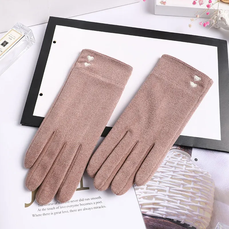 New Women Winter Thin Section Keep Warm Touch Screen Gloves Female Heart Embroidery Elegant Style Windproof Drive Gloves