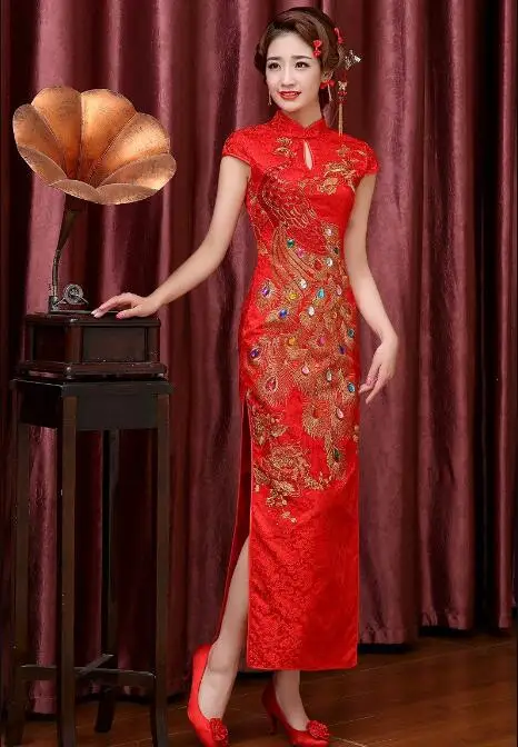 

Traditional Chinese Cheongsam Wedding Bride Dress Summer Peacock Embroidery Red Chipao