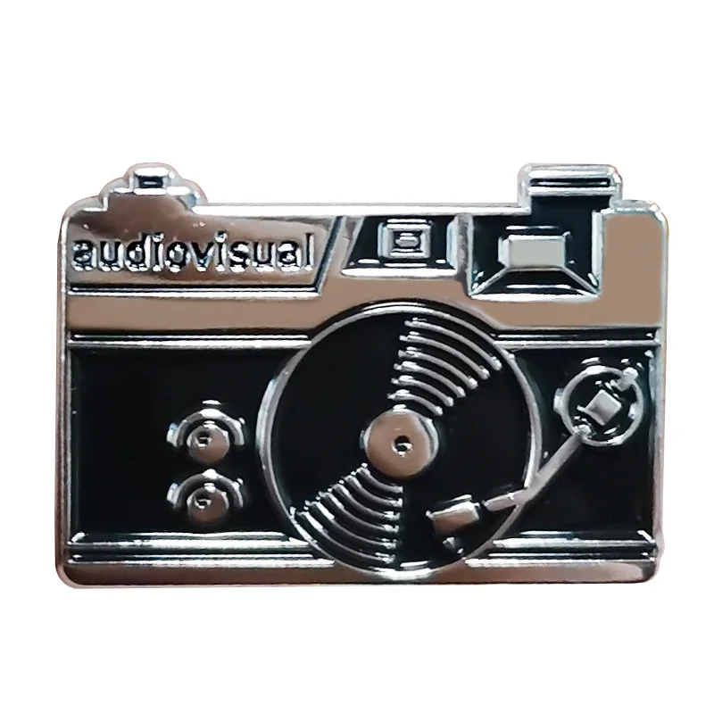 P5341 Dongmanli Retro Camera Hard Enamel Pins Badge Backpack Collar Lapel Women Men Cute Jewelry