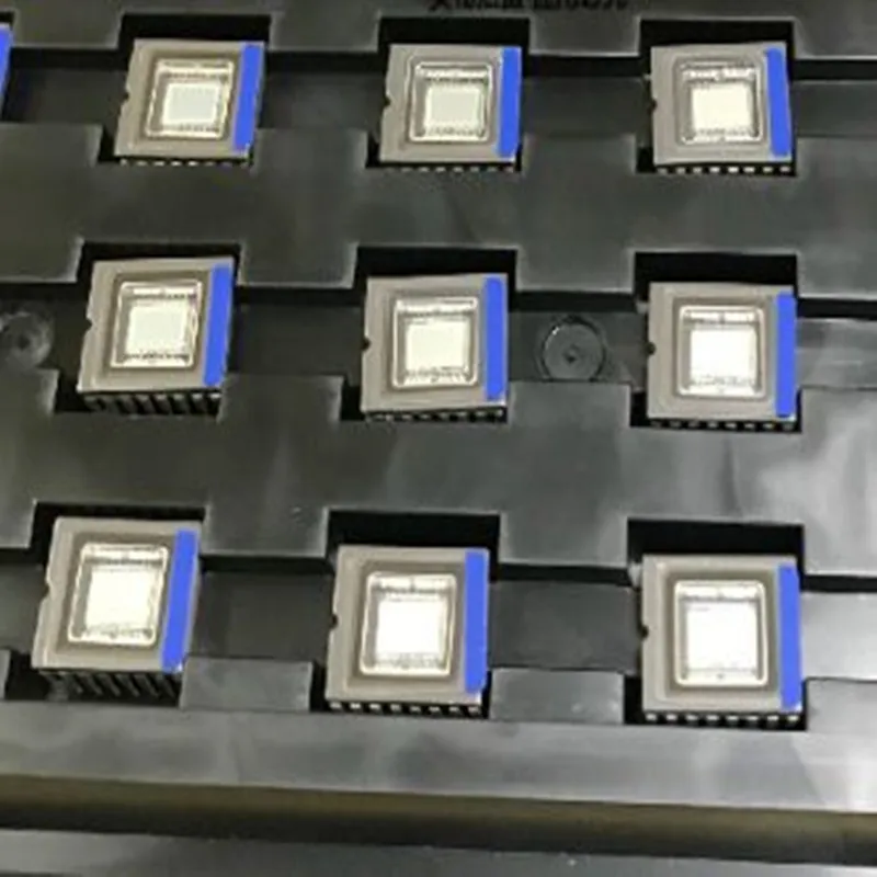 Onderdelen KC73129-M-R CDIP16 WINBOND nieuwe