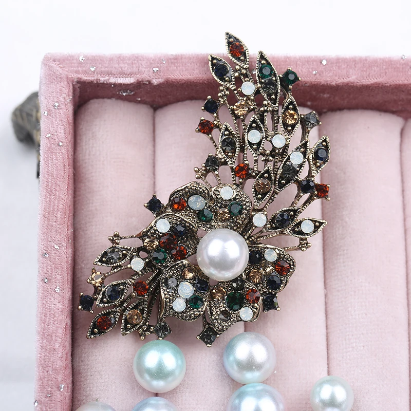 VEYO Elegant MixColor Rhinestone pearl Brooches pins Vintage Coat Brooches for Women Fashion Jewelry Gift New