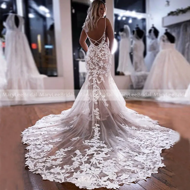 Champagne Mermaid Wedding Dresses 2021 Open Back Robe de Mariee Lace Floral Appliques Nude Tulle Spaghetti Straps Bridal Gowns