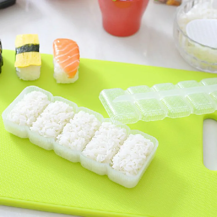 Portable Plastic Sushi Mold Rice Ball Mold Non-stick Pressure Lunch Making Sushi Maker Hand Holding Sushi Equipment