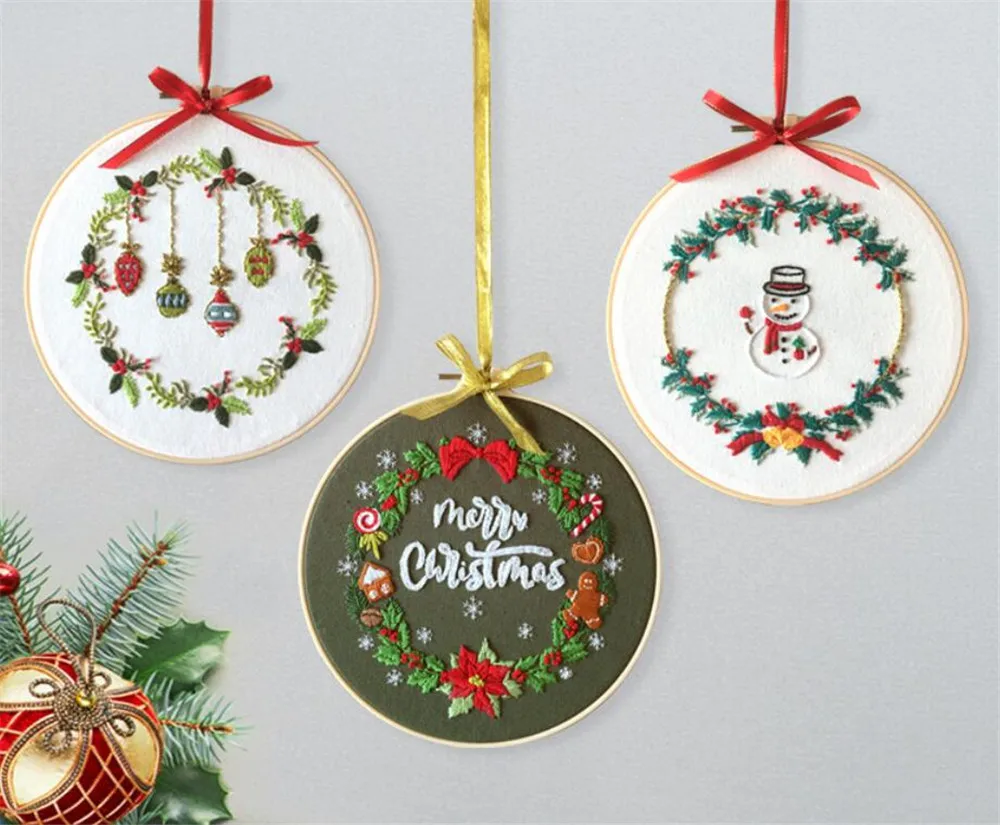 New 30pcs/lot Christmas DIY Embroidery Starter Kit with Xmas Themed Pattern Embroidery Hoop Cotton Linen Cloth Thread