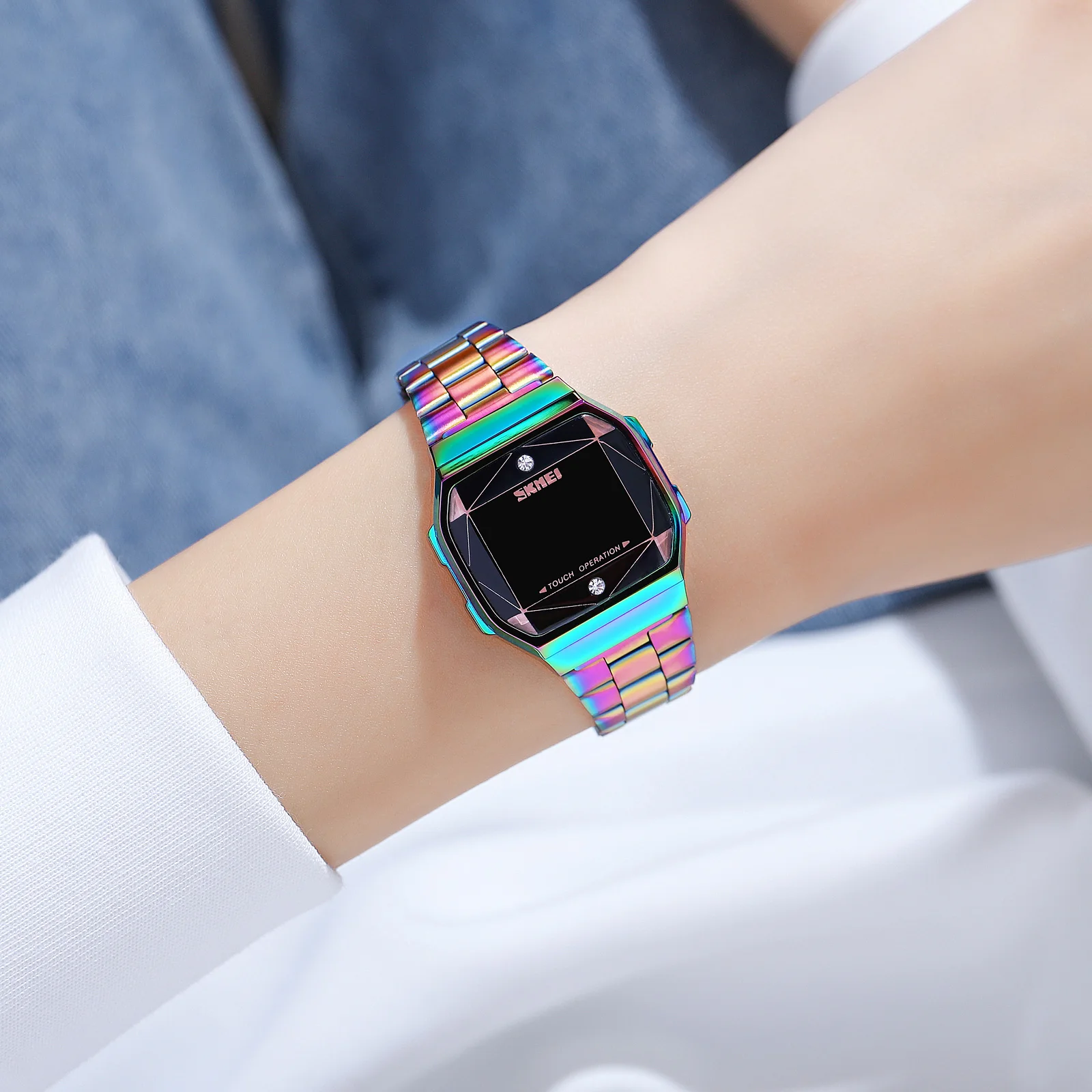 SKMEI Small Slim Touch Screen Square Digital Watch Women High Quality Luxury Bracelet Watch Waterproof Ladies Wrist Watch