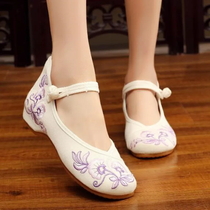 Embroidered Mary Jane Women Loafers Round Toe Ethnic Flower Cloth Shoes Woman Sandals Dancing Ballet Shoe Ladies Vintage Wedges