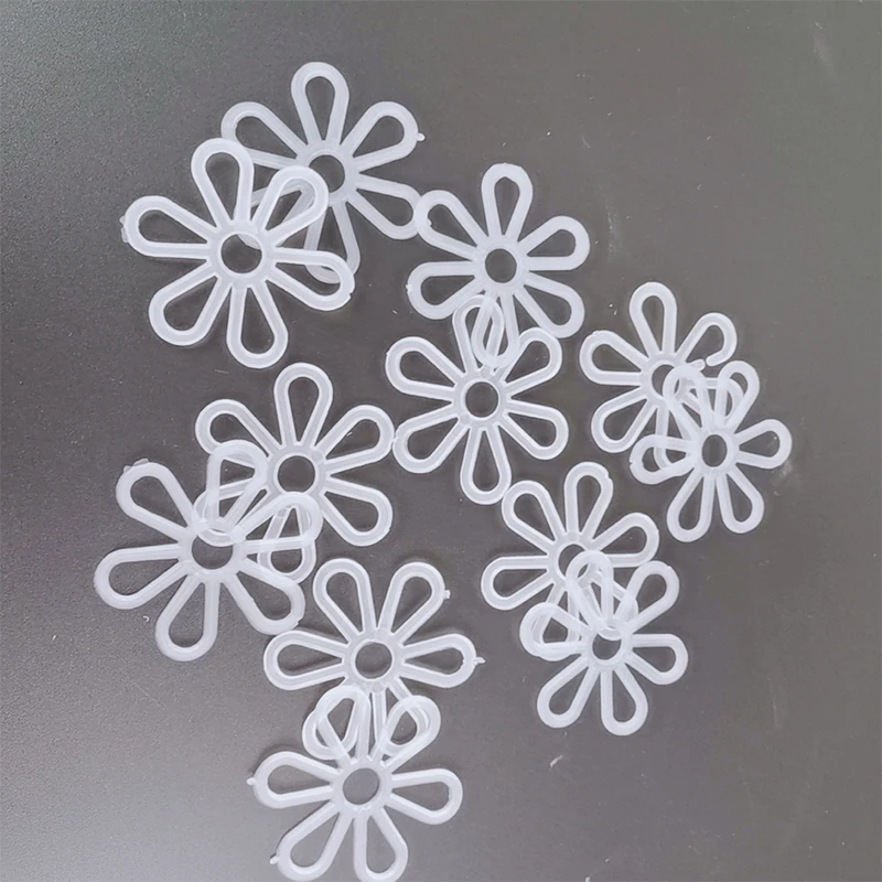 YOMDID 10pcs Creative Plastic Petals Rings DIY Handcraft Bags Weaving Supplies Chrysanthemum Pattern Hand Knitting Accessories