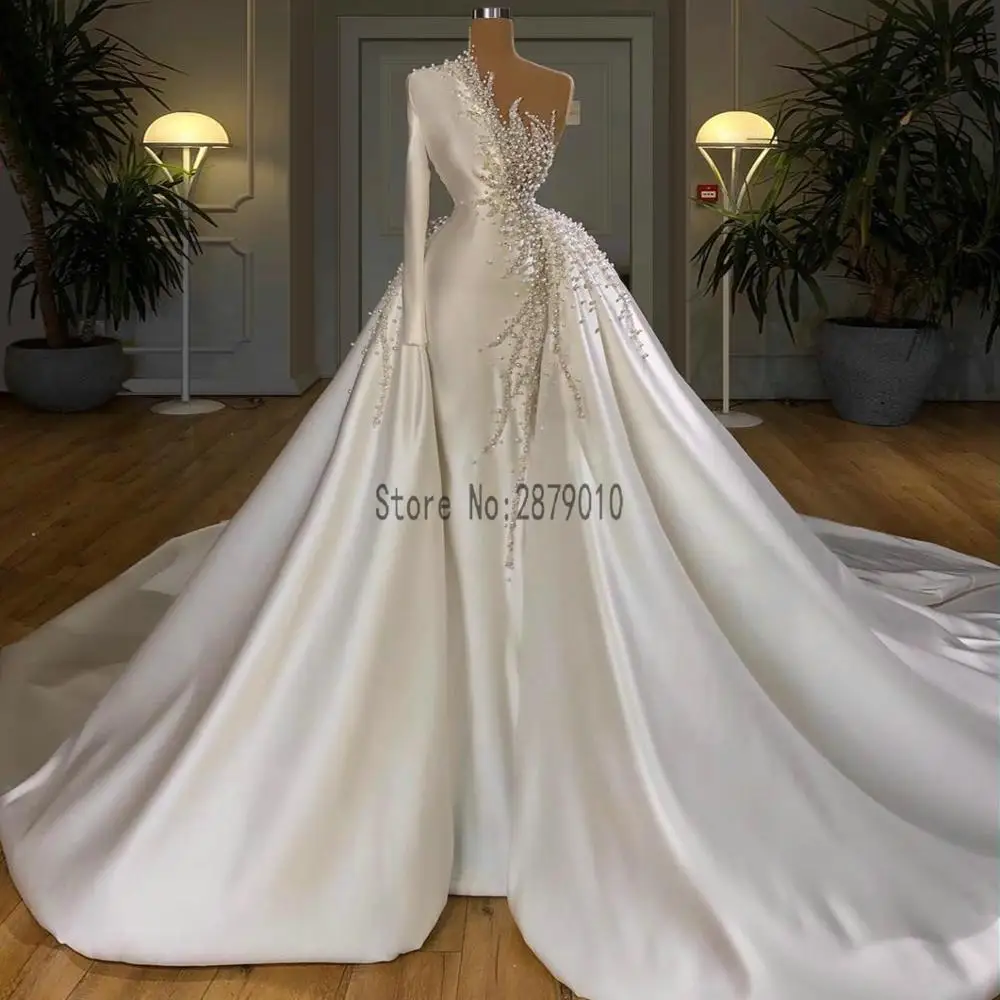 One Shoulder Long Sleeve Mermaid Satin Wedding Dresses with Detachable Train Luxury Heavy Pearls Bridal Gowns Custom Made