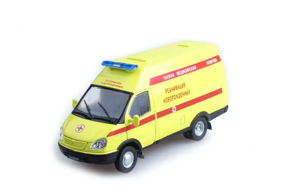 New DeAGOSTINI models 1/43 Scale GAZ 3234 SemAP Ambulance Vehicle Bus diecast car for collection gift