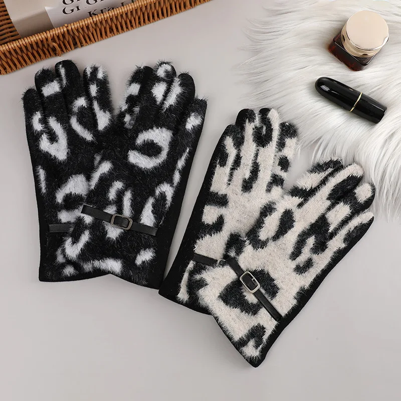 Fashion Leopard Mink Fleece Full Finger Cycling Women\'s Gloves Winter Plus Velvet Thick Buckle Touch Screen Driving Mittens R95