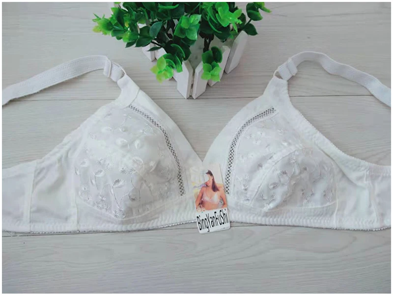 Cotton bra wirefree full coverage lace bralette top women underwear lingerie Breathable embroidery Hollow out Minimizer bras C23