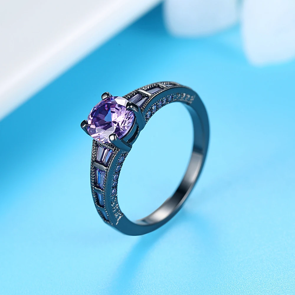 Women Ring Purple Zircon Glamour Black Gold Ring Fashion Closed Metal Ring Creative Ladies Wedding Jewelry Valentine\'s Day Gift