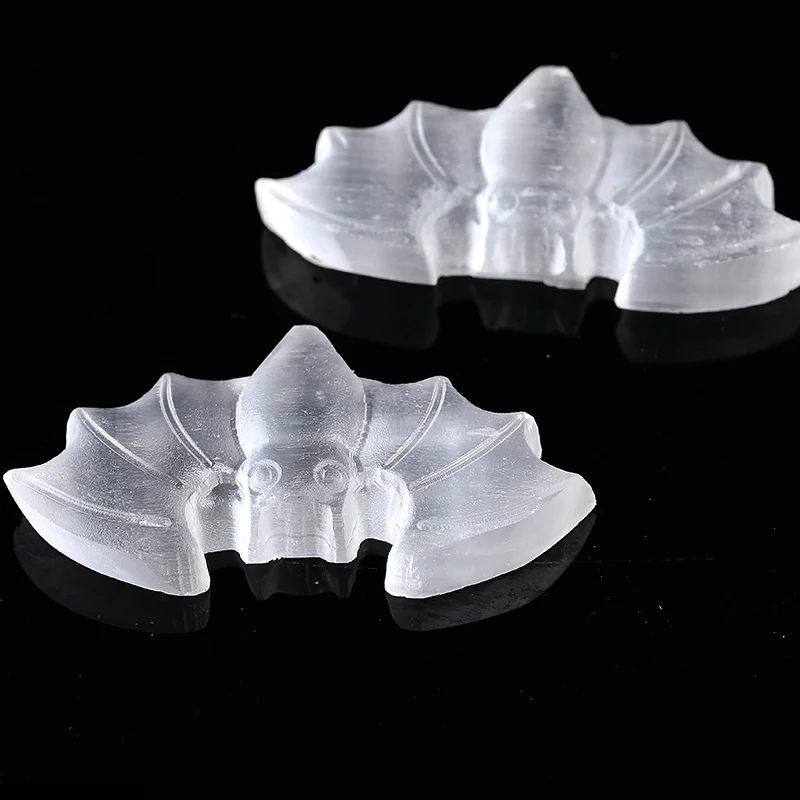 1PC 100%Natural White Selenite Handmake Bat Animals Craft Small Decor Home Decor Healing Crystal Energy Stone Souvenir DIY Gifts