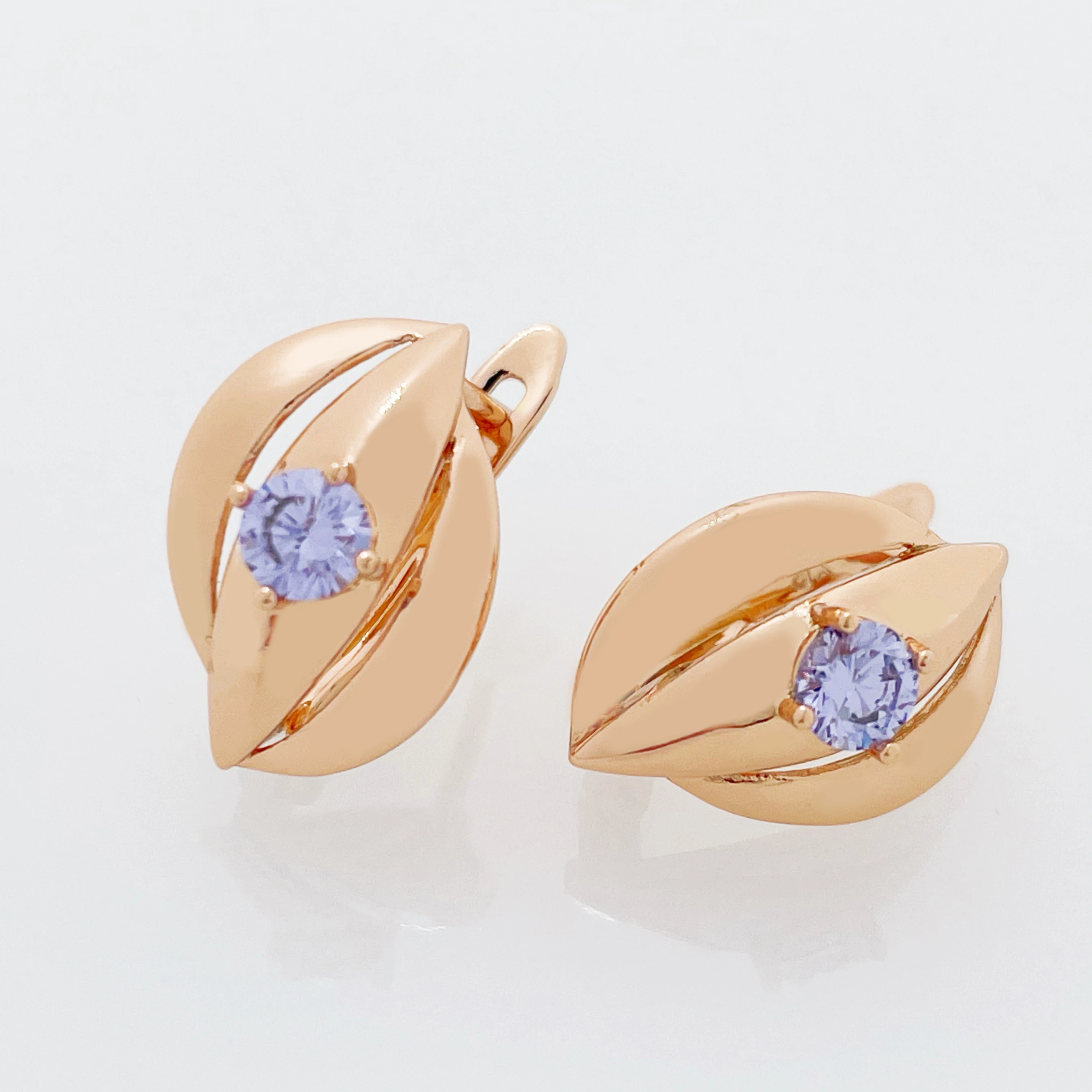 2021 جديد ليف شكل الطبيعية الزركون النساء أقراط 585 ارتفع الذهب اللون مكتب نمط مجوهرات الأزياء الأعلى