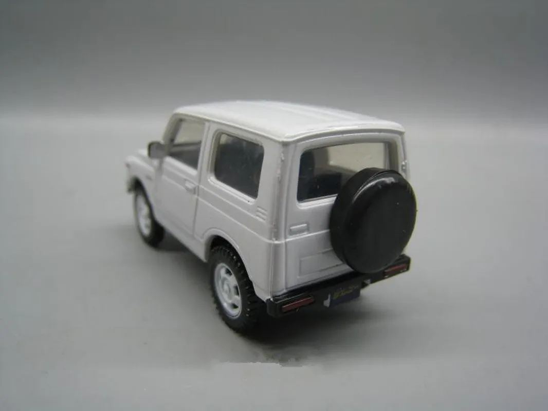 New product 1:64 Suzuki JIMNY plastic off-road car model,new product SUV car toy,children\'s educational toy,free shipping