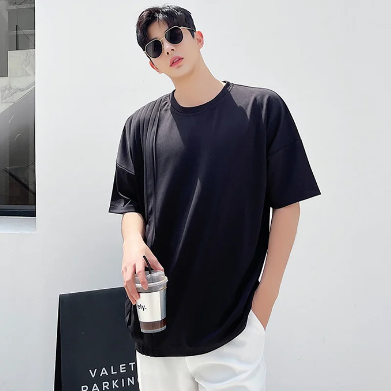 Men's asymmetrical personality fold design loose black and white two color Korean version of the youth large size short sleeves