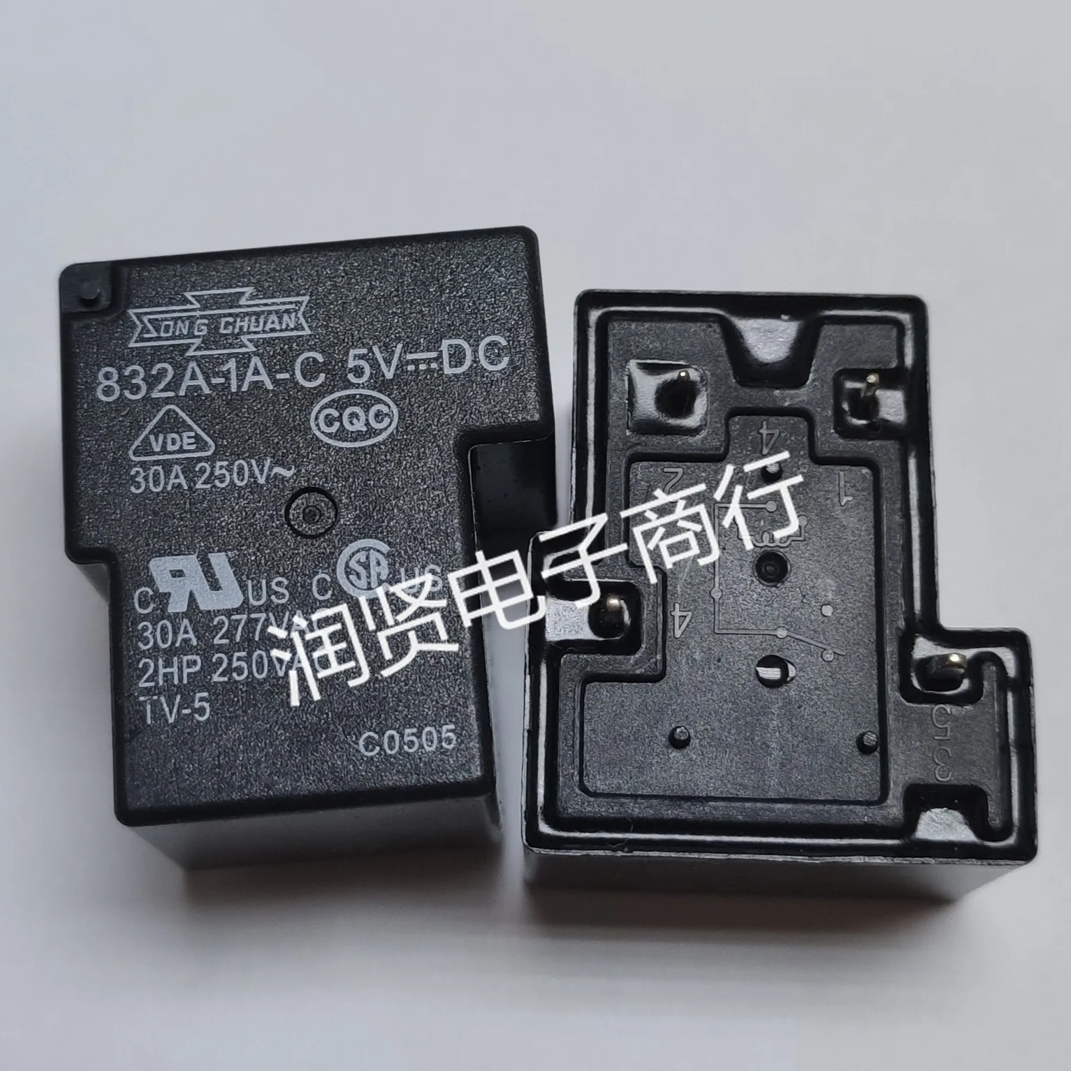 1Pcs 832A-1A-C-5VDC 832A-1A-C-5V 832A-1A-C-12VDC 832A-1A-C-12V 832A-1A-C-24VDC 832A-1A-C-24V DIP4 Relais Nieuw Of
