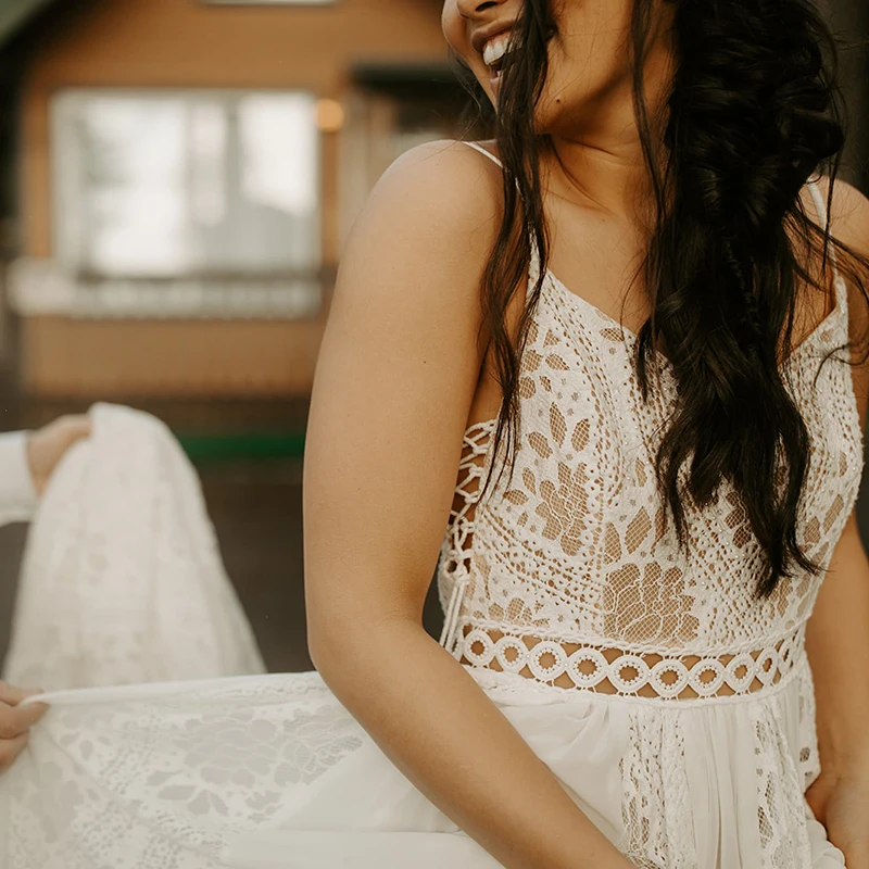 Robe de mariée en mousseline de soie, longue traîne, bretelles Spaghetti, grande taille, sur mesure, style Boho, croix croisée, robe de plage en dentelle