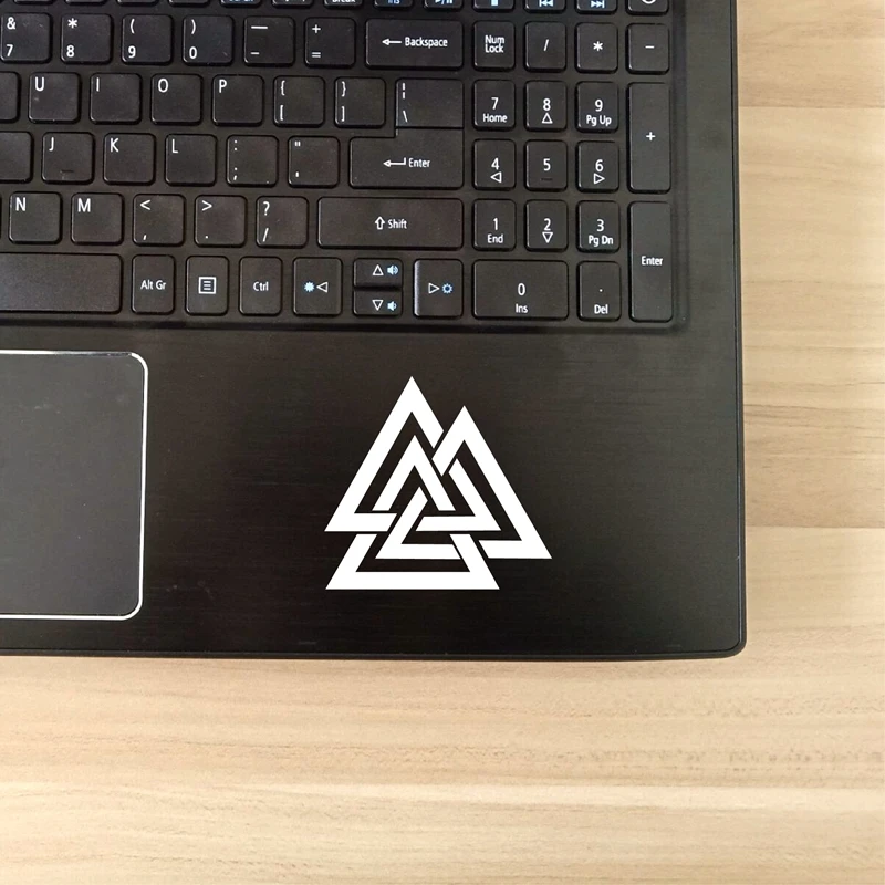 Valknut Vinyl kalkomania samochodowa Pagan Odin Asatru Norse Viking naklejka okna samochodu wystrój laptopa naklejki na Apple MacBook dekoracji