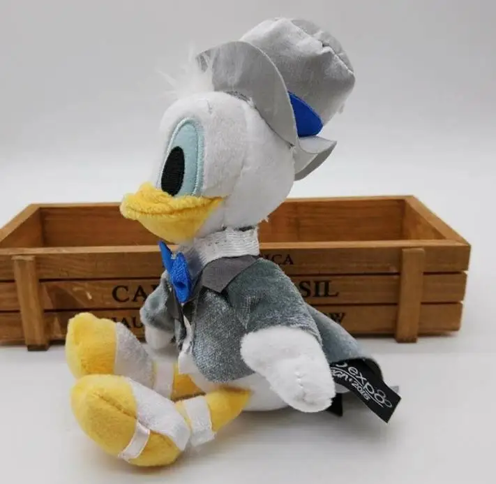 D23 EXPO JAPAN 2018 Disney Store Donald Duck Plush Doll