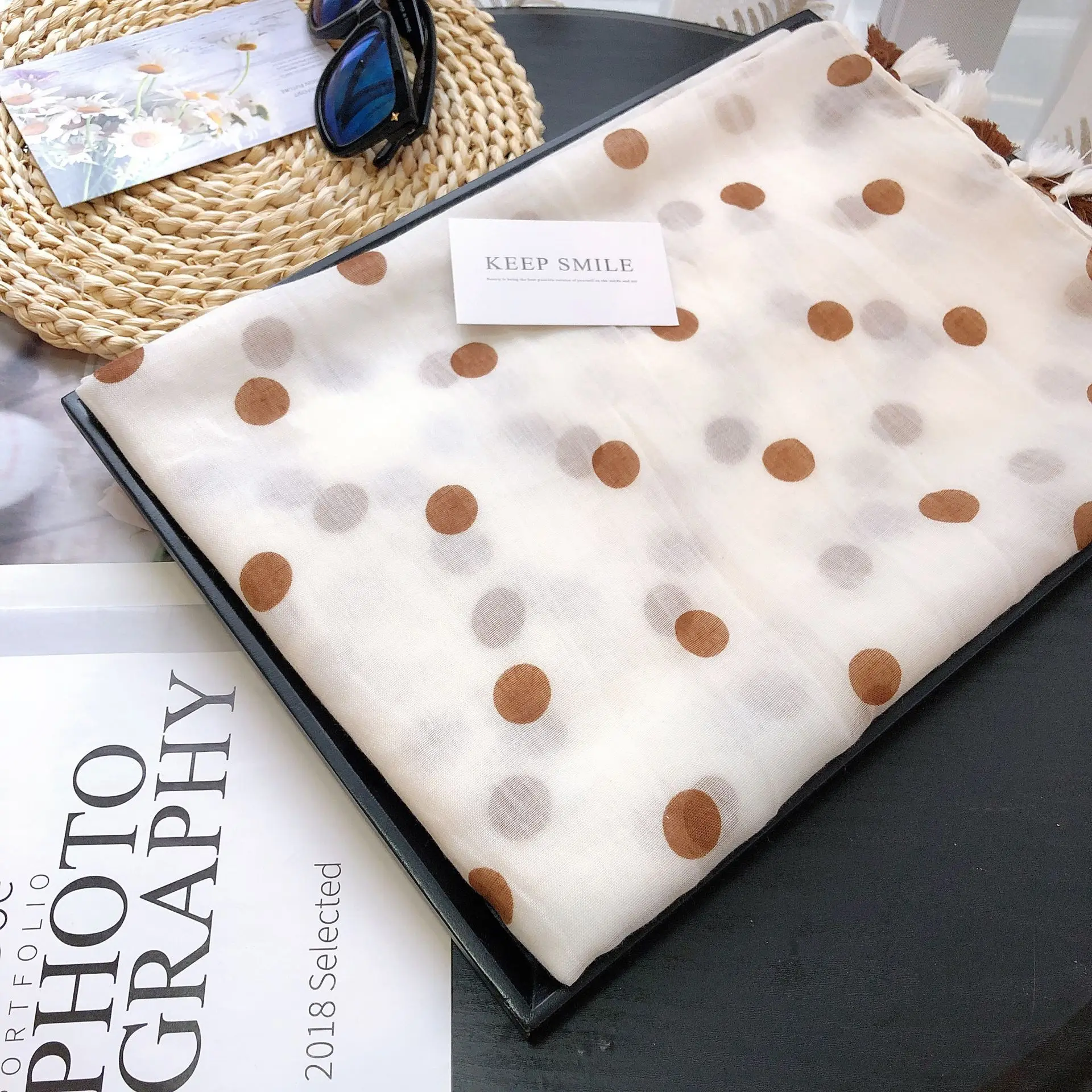 2022 Fashion Luxury Brand Khaki Polka Dot Tassel Viscose Shawl Scarf Lady High Quality Wrap Pashmina Stole Bufandas Muslim Hijab