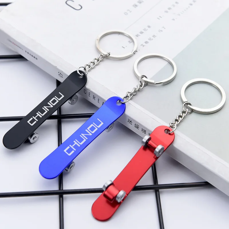 1Pcs 3 Colour Creative Multi-Function Metal Bottle Opener Finger Skateboards Toys Fashion Portable Car Key Chain Decoration