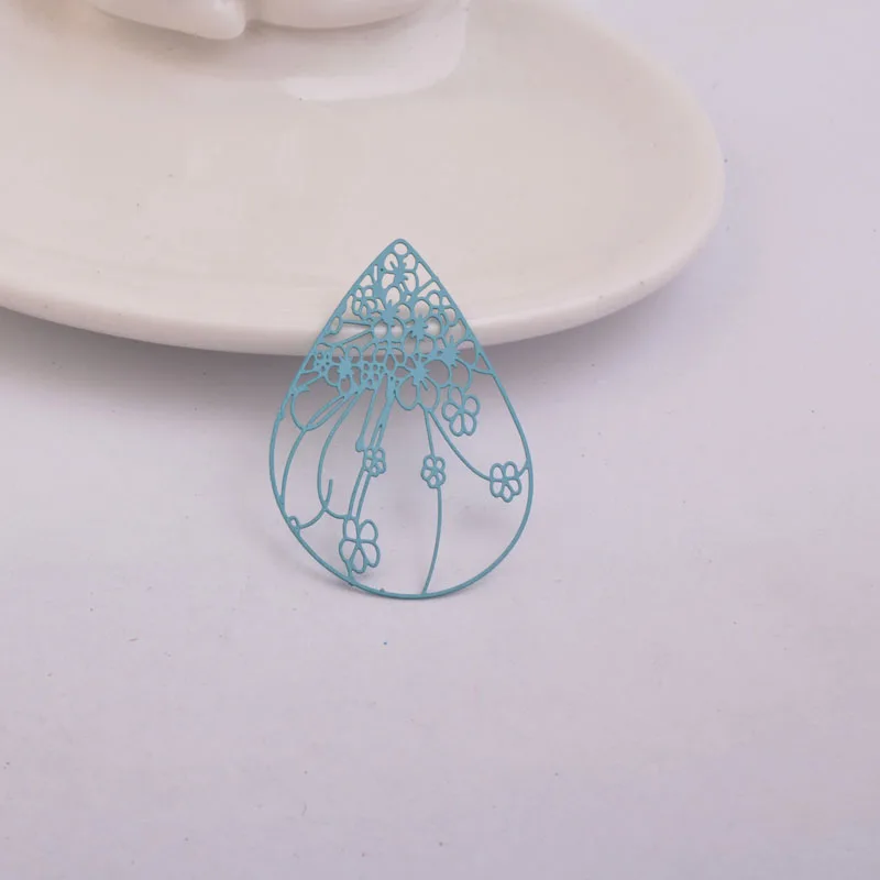 30 Stück AB4468 28*40mm bemalte Blumen-Anhänger, filigrane Verbindungsstücke aus Metall-Messing für Schmuck- und Ohrringzubehör – Detail 4