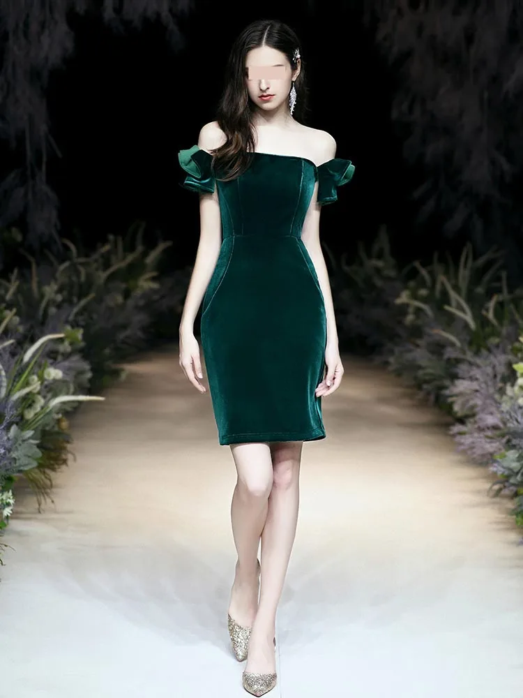 

Retro And Elegant One-shoulder Ruffled Slim-fit Waist Slimming High-quality Sleeveless Bodycon Velvet Short Dark Green Dress