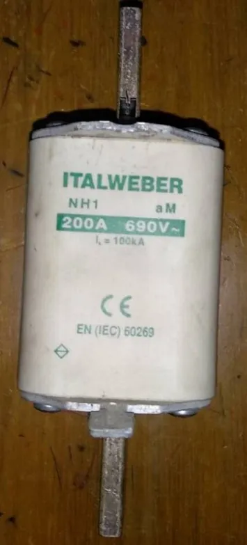 Fusible NH1 HRC AR – 200A – 690V – Italweber 1545200, Pour Protection électrique