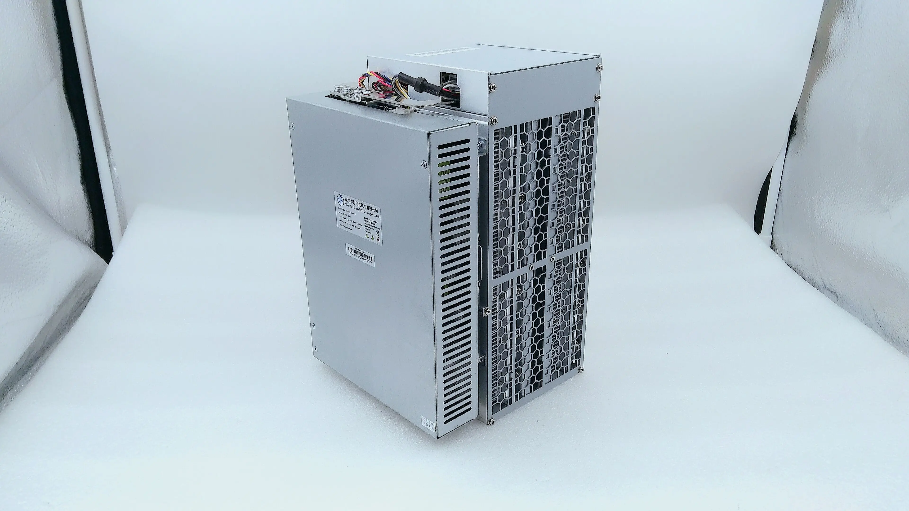 古いstrongu鉱夫psu採掘機械STU-U6 420グラムx11 asic鉱夫psuはよりもantminer D5をバイカルG28 X7