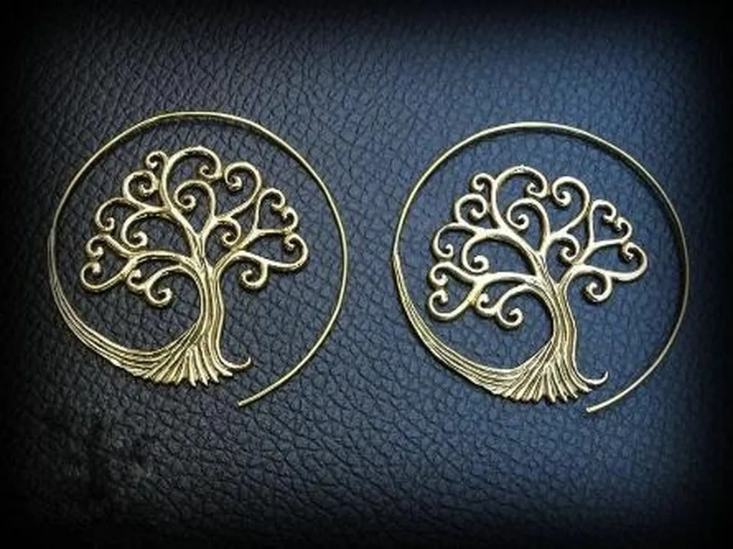 2021 Round Carved Tree of Life Hollow Spiral Earrings for Women Girls Ancient Gold Color Jewelry Gift Party Wedding Souvenir