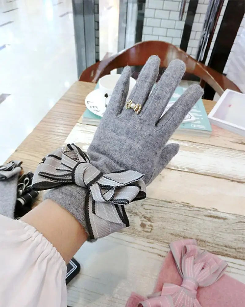 Striped Bow Cashmere Gloves Korean Ladies Winter Gloves Fashion Cute Touch Screen Five Finger Cashmere Warm Women Gloves A431