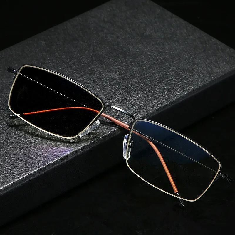 Sun Conversion Photochromic Sunglasses Reading Glasses New Design Discoloration Reading Glasses Business Titanium Alloy Glasses