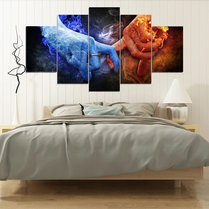 

Blue and Red Romantic Hand In Hand Canvas Painting Love Wall Art Poster Canvas Print Fashion Picture Couples Lovers Room Decor