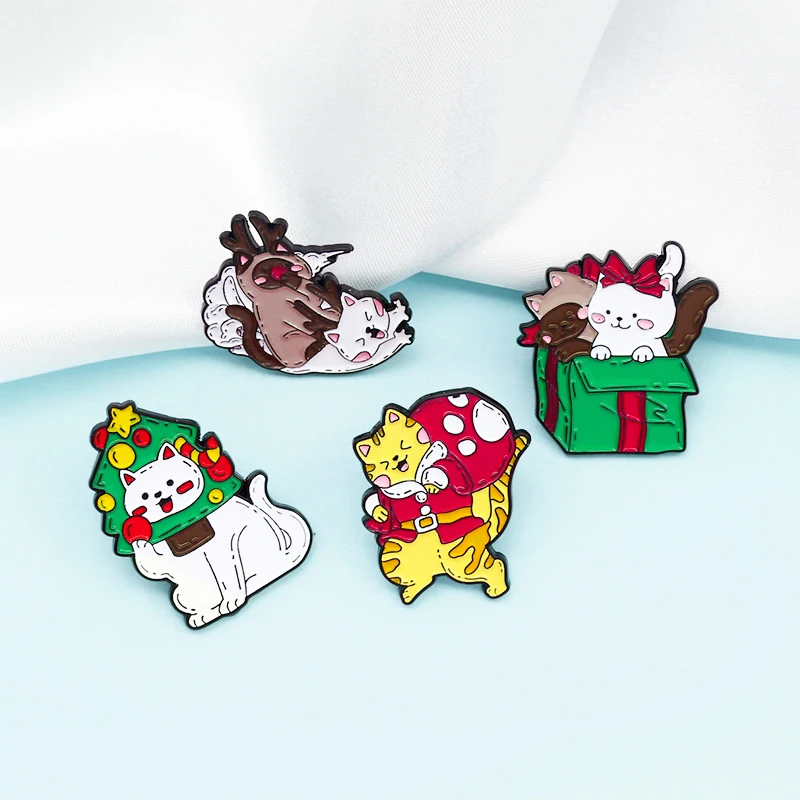 New Year Christmas Cat Brooches Santa Claus Tree Deer Yellow Cat White Cat Enamel Pins Brooch For Women Jewelry Kids Xmas Gifts