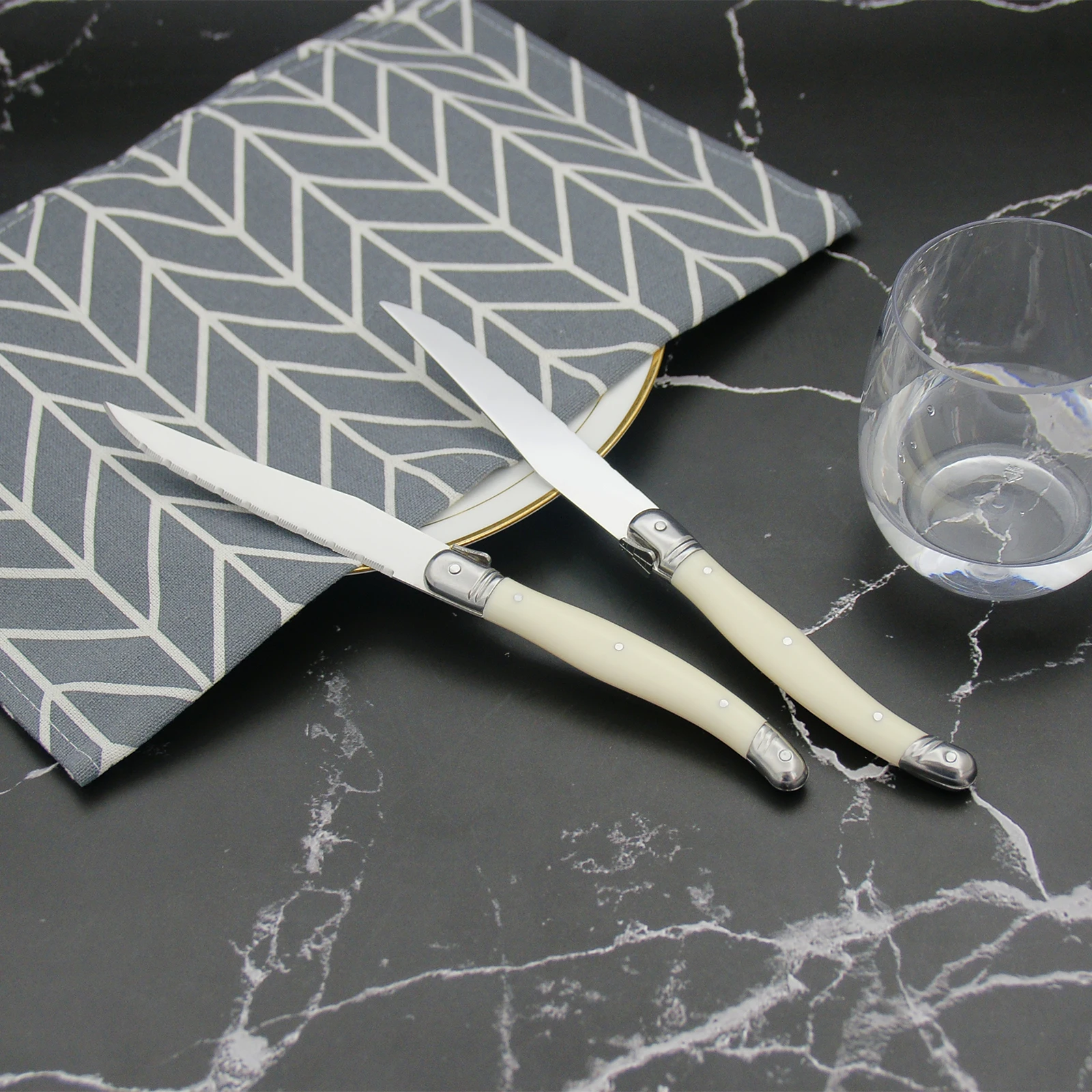 Laguiole Steak Knife Dinner Knives Household Cutlery Pear White Plastic Handle Table Knives Korean Dinnerware Restaurant Bar