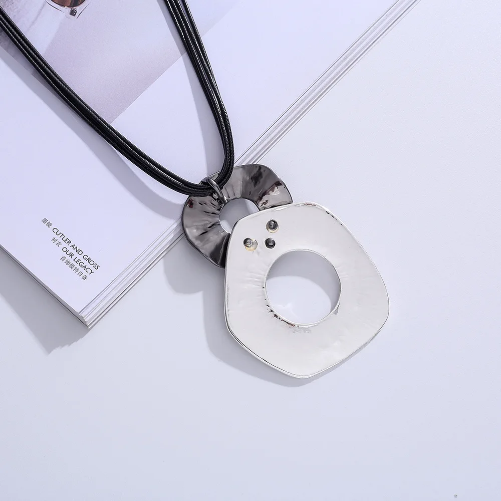 Amorcome-collar de cuero negro de múltiples hebras con colgantes geométricos de Metal, cadenas de suéter largas de suspensión, regalo