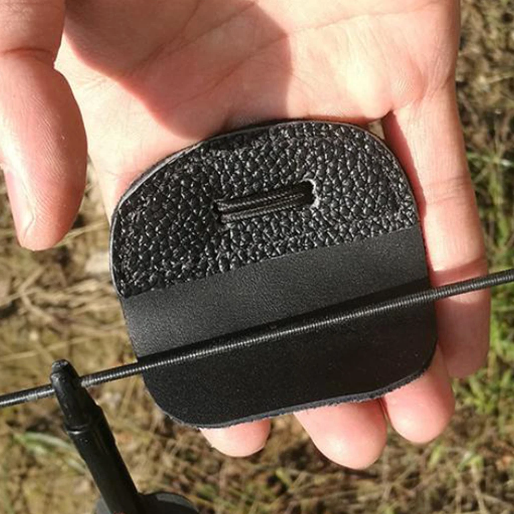 

Outdoor Archery Finger Tabs 3 Under Tab Finger Saver Protect Guard Archery Finger Tab Cowhide Adjustable Elastic Strap