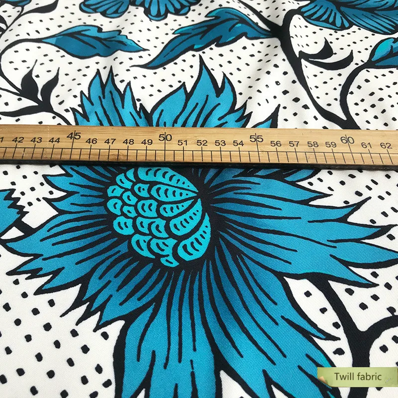 Italian Brand Printed Polyester Fabric for Shirt Dress Fashion DIY Sewing Fabrics Wholesale Cloth per Meter Material