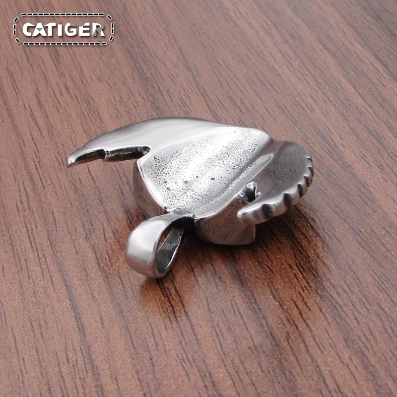 Classic 316L Stainless Steel Eagle Wings Engine Style Biker Pendant Motorcycle Bike Necklace Jewelry