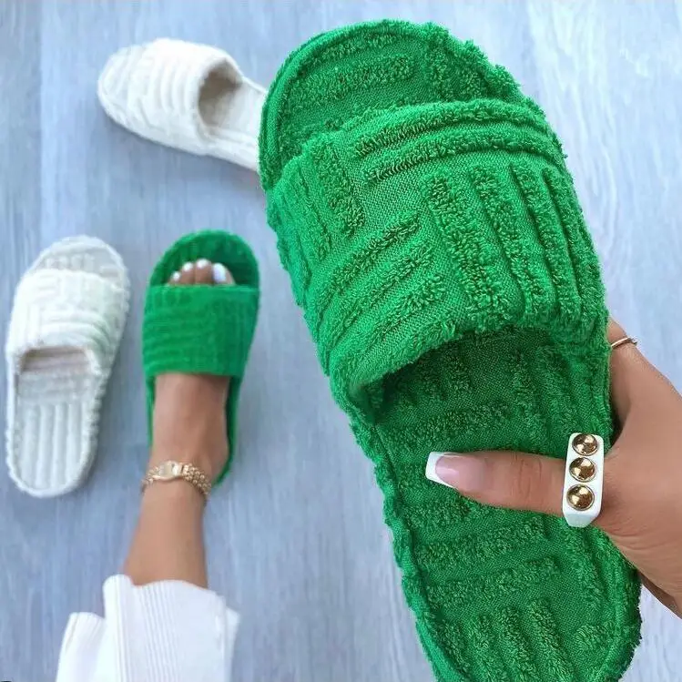Pantoufles de Luxe à Semelle Épaisse pour Femme, Chaussures Chaudes et Décontractées en Coton Gaufré, Assorties avec Tout, Nouvelle Collection 2024
