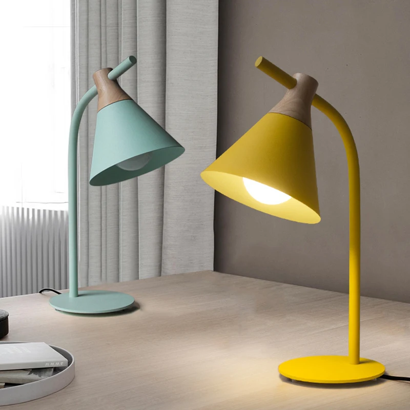 

Nordic Simple Iron Wood Table Lamps Modern Iron Art Desk Lamp LED 4 Colors for Home Study Bedroom Bedside Parlor Bookstore Hotel