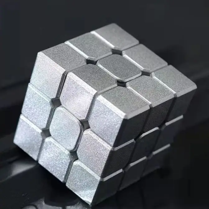Cube magique en métal de haute qualité 3x3x3, puzzle en alliage, matériel de collection, jouets éducatifs anti-Stress, cadeaux pour autisme, nouvelle collection