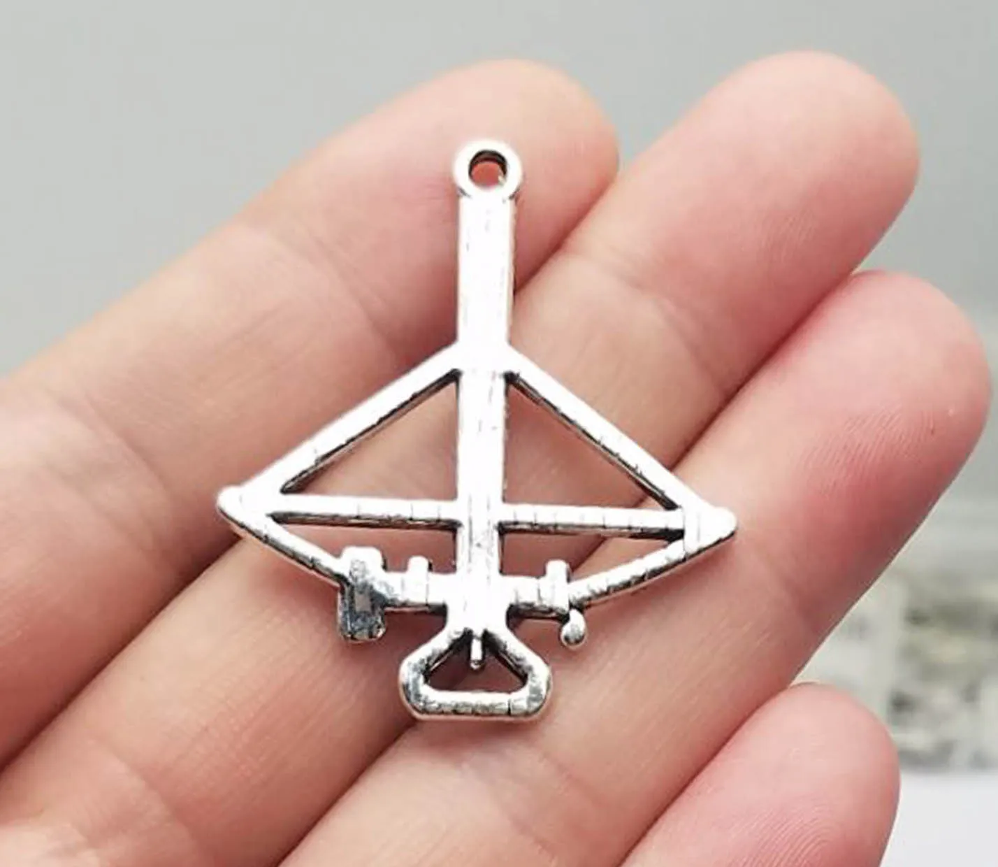 10pcs/lot--40x34mm, Antique silver plated Daryl crossbow charm,DIY supplies,Jewelry accessories