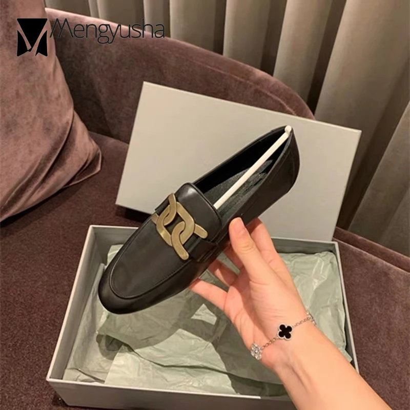 العلامة التجارية مصمم أحذية من الجلد الصغيرة امرأة سلاسل معدنية الشقق الفتيات البريطانيات الانزلاق على أحذية أكسفورد السيدات كل مباراة الأخفاف واحدة