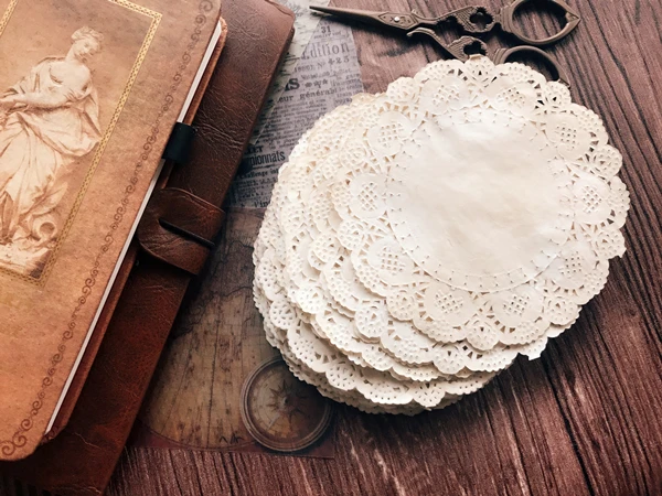 10Pcs Handmade Coffee Dyed Lace Material Paper Doilies Junk Journal Decoration DIY Scrapbooking Craft Paper