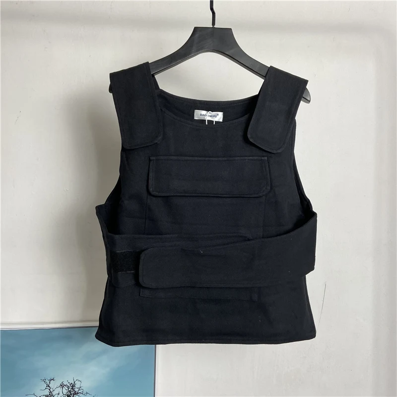

Men's Tactical Vest Summer New Dark Square Collar Youth Trend Detachable Magic Buckle Design Combat Vest