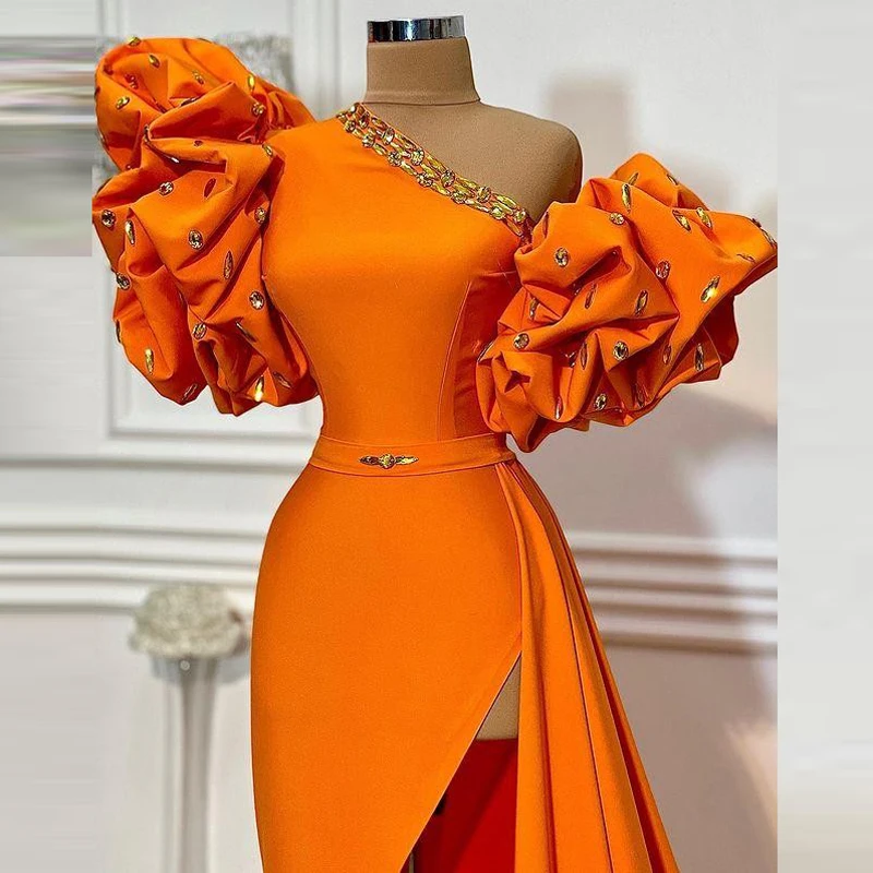 Robe de soirée en Satin Orange, asymétrique épaule dénudée, manches courtes bouffantes, Sexy, fente latérale, bon marché, robes de Cocktail, été, 2021