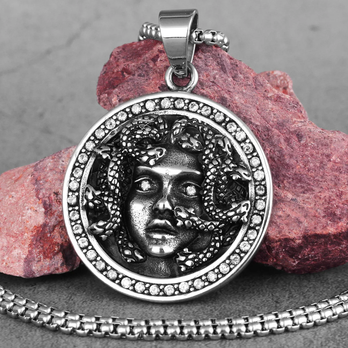 Mythology Snake Hair Medusa Banshee Stainless Steel Men Necklaces Pendants Chain for Boy Male Jewelry Creativity Gift Wholesale