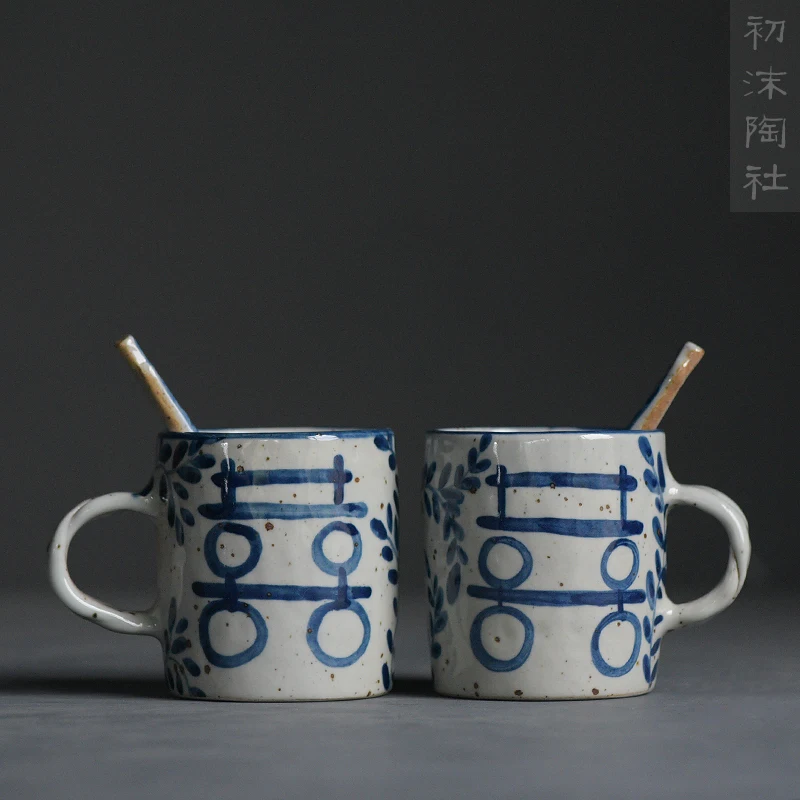 

★hand to knead retro nostalgia coarse ceramic coffee cup clay blue and white happy character wedding gift cups of milk